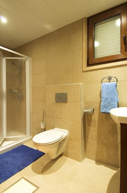 Ithaki Phinikoudes Apartment 307 Larnaca Oda fotoğraf
