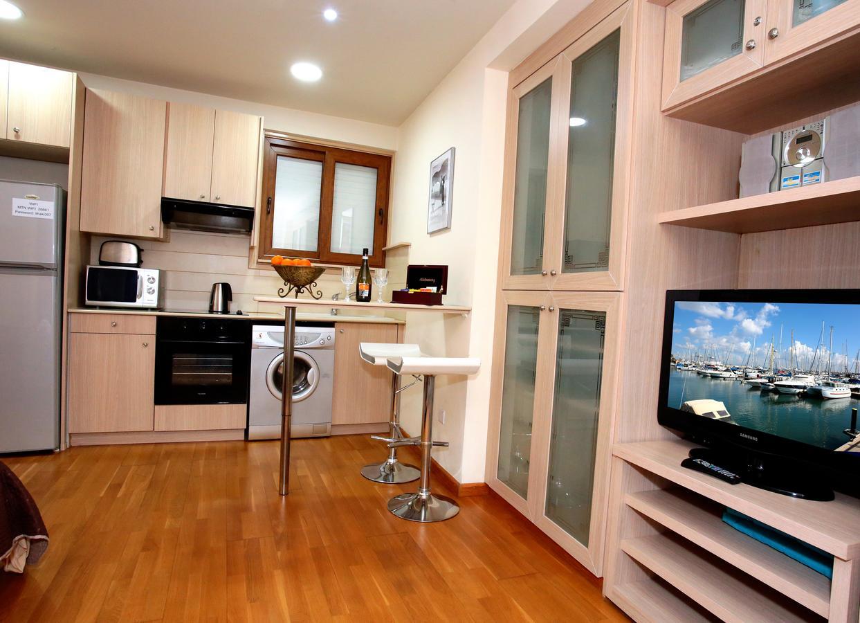 Ithaki Phinikoudes Apartment 307 Larnaca Dış mekan fotoğraf